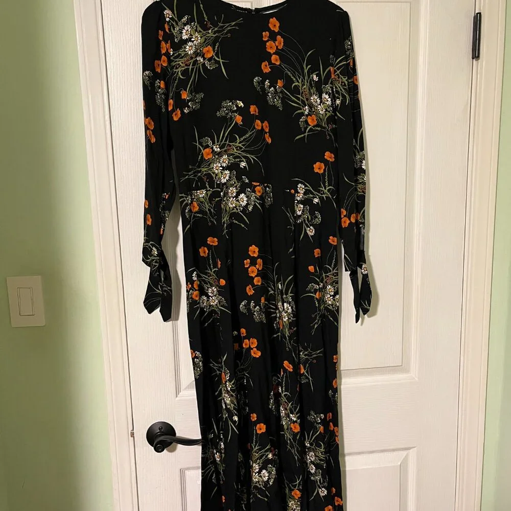 Reformation Zelda Black Floral size 12 - Picture 1 of 4